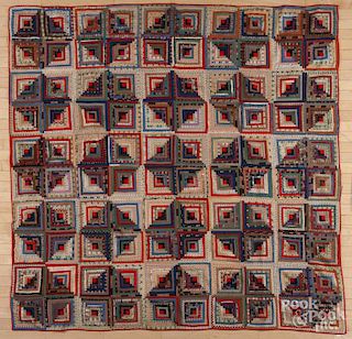 Pieced log cabin quilt, late 19th c., 80'' x 80''.