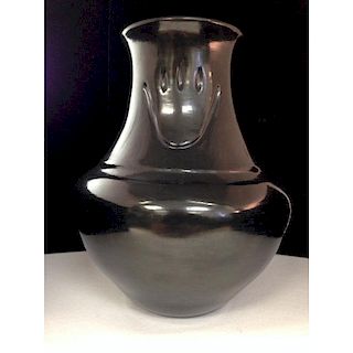 Sharon Naranjo Garcia (Santa Clara, b. 1951) Blackware Pottery Jar