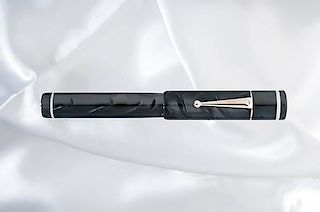 Bexley 1994 "Platinum Giant" Limited Edition Fountain Pen 