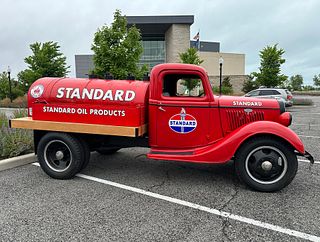 1935 FORD Model 18 Standard Oil Fuel Tanker 