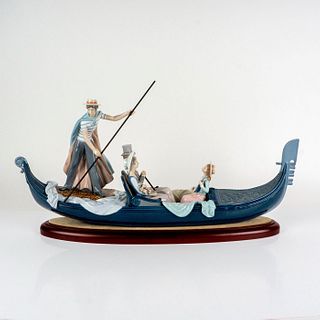 In the Gondola 1001350 - Lladro Porcelain Sculpture