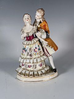 PORCELAIN COURTING COUPLE