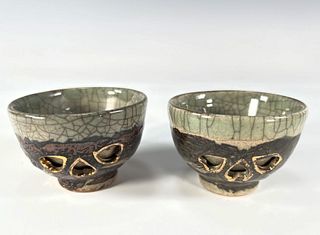 PAIR OF JAPANESE GREEN & BROWN CUPS