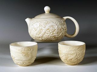 DRAGON & PHOENIX TEA POT WITH TWO CUPS
