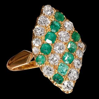EMERALD AND DIAMOND MARQUISE SHAPE RING