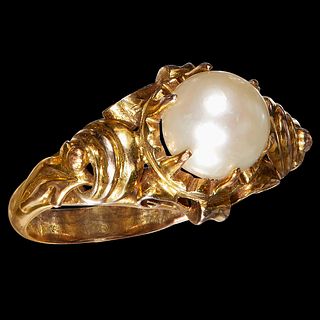 CULTURED PEARL AND DIAMOND CLUSTER RING