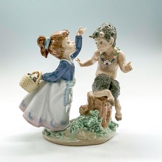Fantasy Friend 1005710 - Lladro Porcelain Figurine