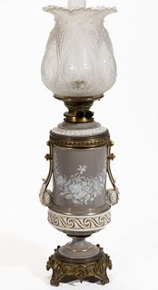 VICTORIAN DECORATED CERAMIC AND BRASS KEROSENE VASE LAMP