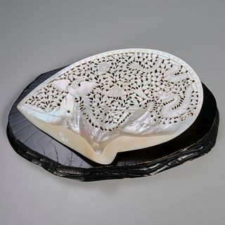 Chinese mother-of-pearl shell carving