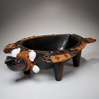 Fiji artisan crafted sea turtle form kava bowl