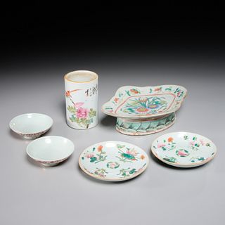 Group (6) Chinese porcelains