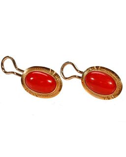 Pair of coral and 18k gold earrings, Italy