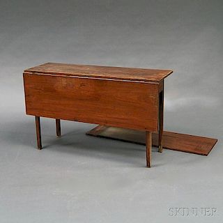 Chippendale Mahogany Drop-leaf Table