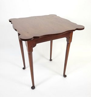 18th Century New England Queen Anne Shaped Top Tavern Table