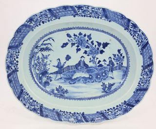 Chinese Export Blue and White Porcelain Deep Oval Platter, 18th Century