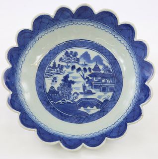 Canton Porcelain Scalloped Edge Shallow Bowl, 19th Century