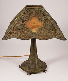 Bradley & Hubbard Frog Skin Patinated Cast Bronze Lamp, 20th Century
