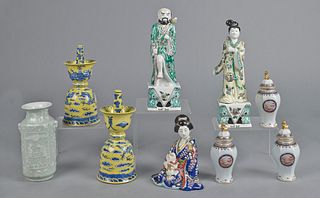 Collection of Chinese porcelain figures and vases,