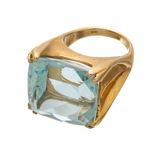 Aquamarine And 18K Yellow Gold Ring, Size 6 1/2 19.5g