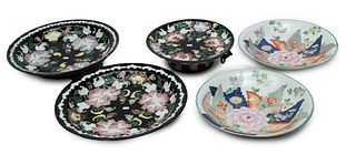 Chinese Porcelain Charger And Centerpiece Groupng Tobacco Leaf Design, 5 pcs