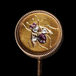 FINE DIAMOND AND RUBY STICK PIN, IN THE FORM OF A BEE