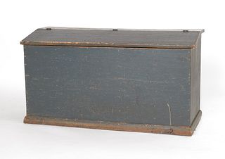 Blue painted Pennsylvania wood box, early 19th c.,