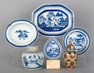 Five pieces of Chinese blue and white export porce