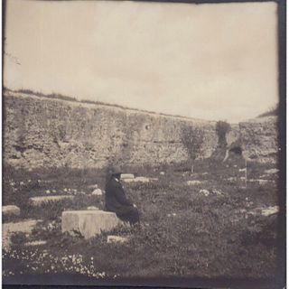 Antique Monochrome Photograph, Gombol Sardanapalus