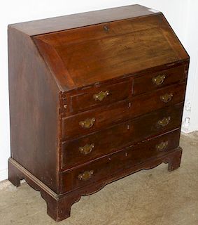 18Th Century Chippendale Slant Front Desk