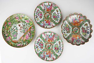 4 19Th C. Chinese Rose Medallion Plates With Gilt Accents