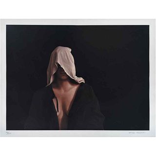 SANTIAGO CARBONELL, Mujer encapuchada, Firmada, Litografía offset 195/250, 48 x 64 cm