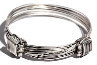 Gucci Knotted Sterling Silver Wire Bracelet