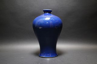 A CHINESE BLUE GLAZED MEIPING PORCELAIN VASE