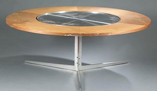Fabicius & Kastholm round dining table.