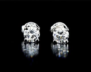 14kt White Gold 1.02 ctw Diamond Earrings