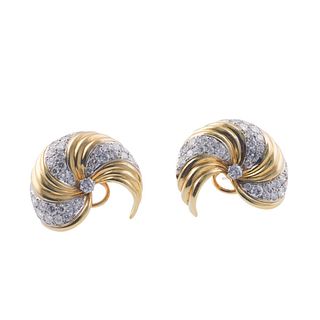 1980s 18k Gold Diamond Earrings