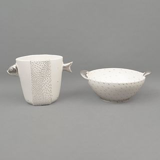 EMILIA CASTILLO ( Taxco, México)  HIELERA Y ENSALADERO MÉXICO SIGLO XX Elaborada en cerámica blanca con aplicaciones de plat...
