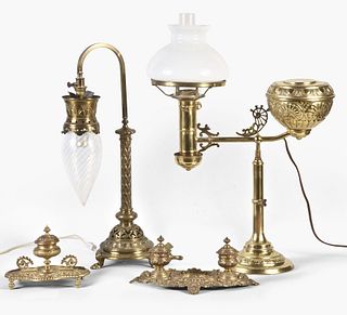 A lot of two decorative lamps and two inkstands