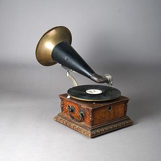 Antique Columbia Disc Graphophone with Exterior Horn c1915