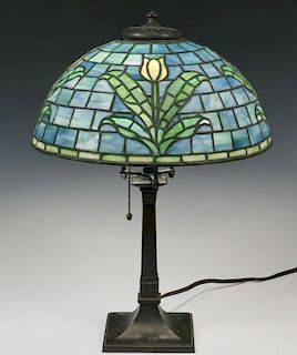 LEADED GLASS TABLE LAMP