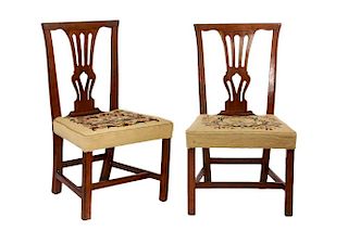 PAIR OF COLONIAL SIDECHAIRS