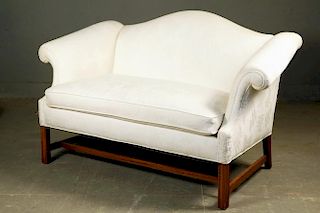 CHIPPENDALE SETTEE