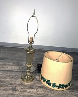 VINTAGE BRASS URN FORM TABLE LAMP