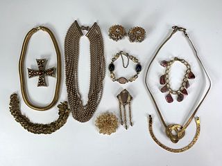 VINTAGE COSTUME GOLD TONED JEWELRY