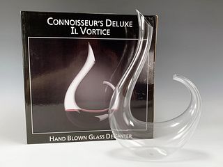 CONNOISSEURS DELUXE HAND BLOWN GLASS DECANTER IN BOX