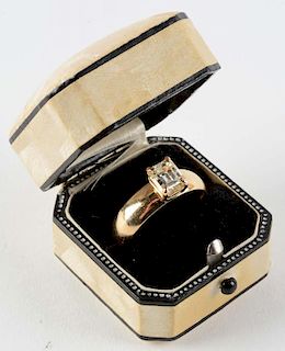 1 Ct Diamond Emerald Cut 14K Yellow Gold Ring.