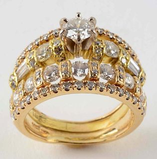 Gold & Diamond Ring.