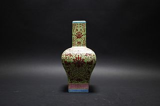 A CHINESE LIGHT GREEN GROUND FLOWER SQURED BOTTLE VASE, 'YOUNG ZHENG' MARK