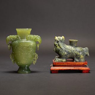 LOT OF 2, A SPINACH JADE VESSEL AND A BEAST CANDLE HOLDER 