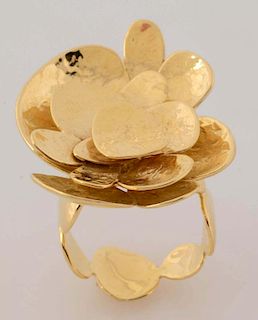 18K Yellow Gold Floral Ring.